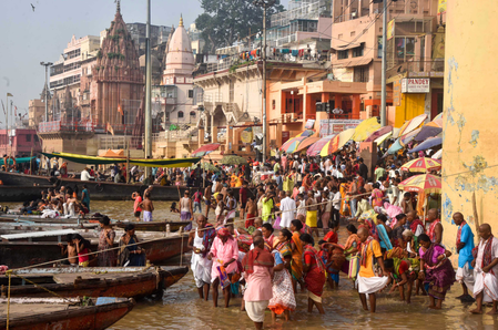 पितृपक्ष पितरों से पहले क्यों किया जाता है ऋषि-मुनियों का तर्पण? पितृपक्ष पितरों से पहले क्यों किया जाता है ऋषि-मुनियों का तर्पण?