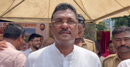 किसानों को जल्द मिलेगी मदद, जीआर निकालने की प्रक्रिया शुरू मंत्री प्रताप सरनाईक किसानों को जल्द मिलेगी मदद, जीआर निकालने की प्रक्रिया शुरू मंत्री प्रताप सरनाईक