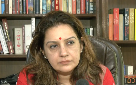 चुनाव आयोग की पारदर्शिता पर उठ रहे सवाल, जवाबदेही जरूरी प्रियंका चतुर्वेदी चुनाव आयोग की पारदर्शिता पर उठ रहे सवाल, जवाबदेही जरूरी प्रियंका चतुर्वेदी