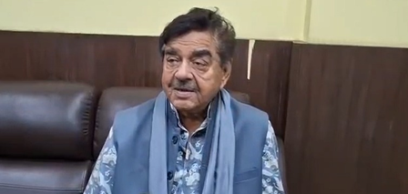 ज्ञानेश कुमार की कलई खुल चुकी है, ममता बनर्जी ने बनाया क्रांतिकारी माहौल शत्रुघ्न सिन्हा ज्ञानेश कुमार की कलई खुल चुकी है, ममता बनर्जी ने बनाया क्रांतिकारी माहौल शत्रुघ्न सिन्हा