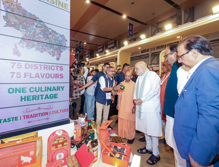 यूपी ट्रेड शो बागपत का घेवर, शामली की पलंग तोड़ पेड़ा-बर्फी बनीं लोगों की पसंद यूपी ट्रेड शो बागपत का घेवर, शामली की पलंग तोड़ पेड़ा-बर्फी बनीं लोगों की पसंद