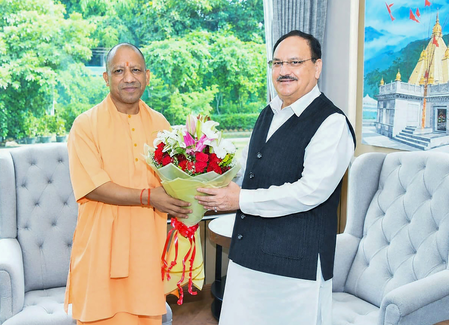 उत्तर प्रदेश के सीएम योगी ने केंद्रीय स्वास्थ्य मंत्री जेपी नड्डा से की मुलाकात उत्तर प्रदेश के सीएम योगी ने केंद्रीय स्वास्थ्य मंत्री जेपी नड्डा से की मुलाकात