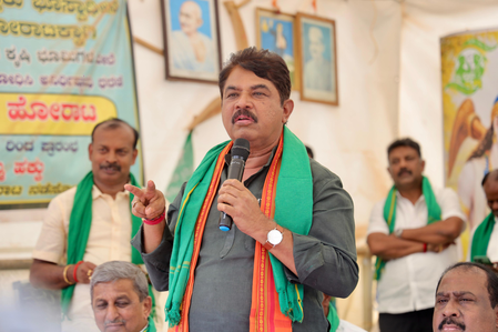 गृह लक्ष्मी योजना के भुगतान में जानबूझकर देरी कर रही है कर्नाटक सरकार आर. अशोक गृह लक्ष्मी योजना के भुगतान में जानबूझकर देरी कर रही है कर्नाटक सरकार आर. अशोक