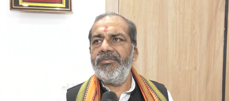 अखिलेश यादव क्रेन से माला पहनकर खुश, उन्हें लोगों के बीच जमीनी हकीकत का अंदाजा नहीं भाजपा नेता अखिलेश यादव क्रेन से माला पहनकर खुश, उन्हें लोगों के बीच जमीनी हकीकत का अंदाजा नहीं भाजपा नेता