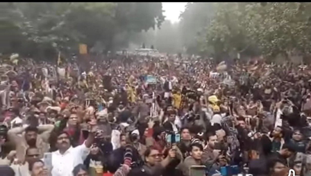 दिल्ली पुलिस ने सोशल मीडिया पर प्रसारित हो रहे फर्जी वीडियो का किया खंडन, कार्रवाई की चेतावनी