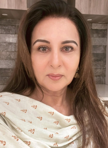 पूनम ढिल्लों ने लता मंगेशकर को किया याद, बोलीं- उनके बिना अधूरा है हिंदी फिल्मों का संगीत पूनम ढिल्लों ने लता मंगेशकर को किया याद, बोलीं- उनके बिना अधूरा है हिंदी फिल्मों का संगीत