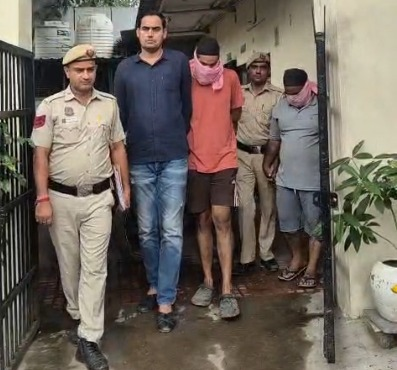 दिल्ली पुलिस ने दो शातिर वाहन चोरों को किया गिरफ्तार, चोरी की 5 बाइक-स्कूटी बरामद दिल्ली पुलिस ने दो शातिर वाहन चोरों को किया गिरफ्तार, चोरी की 5 बाइक-स्कूटी बरामद