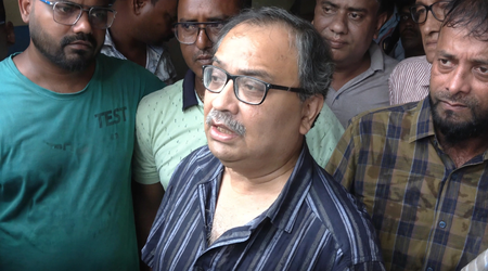 टीएमसी विधायक कुणाल घोष की कार पर फिर हमला, भाजपा को ठहराया जिम्मेदार टीएमसी विधायक कुणाल घोष की कार पर फिर हमला, भाजपा को ठहराया जिम्मेदार