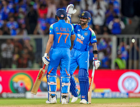 कोहली को उनके अंदाज में खेलने दें, वे आपके लिए मैच जीतेंगे कप्तान गिल कोहली को उनके अंदाज में खेलने दें, वे आपके लिए मैच जीतेंगे कप्तान गिल