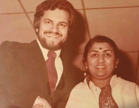 लता मंगेशकर की जयंती पर बॉलीवुड ने दी श्रद्धांजलि, जैकी श्रॉफ बोले - आप हमारे दिलों में हमेशा रहेंगी लता मंगेशकर की जयंती पर बॉलीवुड ने दी श्रद्धांजलि, जैकी श्रॉफ बोले - आप हमारे दिलों में हमेशा रहेंगी