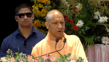नए स्लोगन के साथ गिरगिट की तरह रंग बदल रही सपा मुख्यमंत्री योगी नए स्लोगन के साथ गिरगिट की तरह रंग बदल रही सपा मुख्यमंत्री योगी
