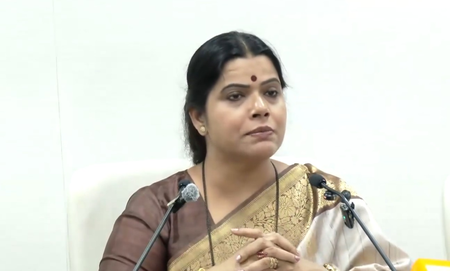 बीएमसी मेयर रितु तावड़े ने राहुल गांधी पर साधा निशाना, सौगत रॉय बोले- हम चाहते हैं कि सीईसी इस्तीफा दें बीएमसी मेयर रितु तावड़े ने राहुल गांधी पर साधा निशाना, सौगत रॉय बोले- हम चाहते हैं कि सीईसी इस्तीफा दें