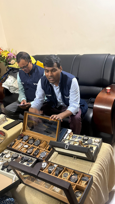 बिहार आय से अधिक संपत्ति मामले में एडीएम सप्लाई दिवाकर और जिला अवर निबंधक के ठिकानों पर निगरानी की छापेमारी बिहार आय से अधिक संपत्ति मामले में एडीएम सप्लाई दिवाकर और जिला अवर निबंधक के ठिकानों पर निगरानी की छापेमारी