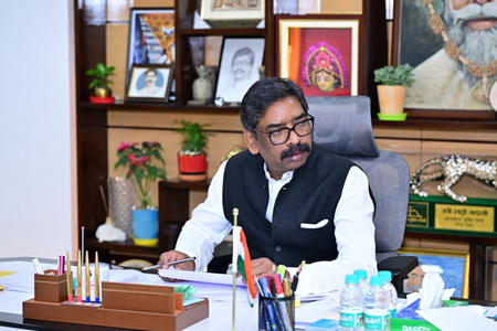 मनी लॉन्ड्रिंग केस में हेमंत सोरेन की याचिका पर हाई कोर्ट में सुनवाई 30 सितंबर को