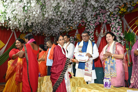 सांसद रविशंकर प्रसाद ने ‘सेवा संकल्प अभियान’ के तहत आंगनबाड़ी सेविकाओं से किया संवाद सांसद रविशंकर प्रसाद ने ‘सेवा संकल्प अभियान’ के तहत आंगनबाड़ी सेविकाओं से किया संवाद