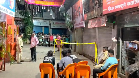 महाराष्ट्र ठाणे में शिवसेना-यूबीटी के विभाग प्रमुख प्रदीप पूर्णेकर की गोली मारकर हत्या, जांच में जुटी पुलिस महाराष्ट्र ठाणे में शिवसेना-यूबीटी के विभाग प्रमुख प्रदीप पूर्णेकर की गोली मारकर हत्या, जांच में जुटी पुलिस
