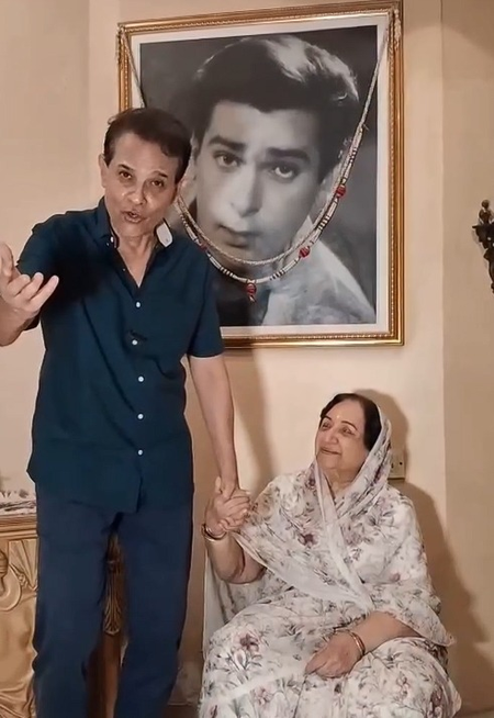 जब शम्मी कपूर नहीं पहुंचे थे नीला देवी की बर्थडे पार्टी में, बाद में जीवन भर करनी पड़ी भरपाई जब शम्मी कपूर नहीं पहुंचे थे नीला देवी की बर्थडे पार्टी में, बाद में जीवन भर करनी पड़ी भरपाई