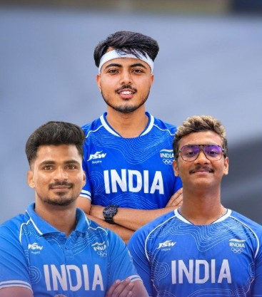 एशियन गेम्स भारतीय पुरुष कंपाउंड तीरंदाजी टीम ने जीता गोल्ड, फाइनल में चीनी तीरंदाजों को हराया एशियन गेम्स भारतीय पुरुष कंपाउंड तीरंदाजी टीम ने जीता गोल्ड, फाइनल में चीनी तीरंदाजों को हराया