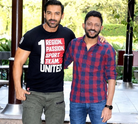 फोर्स के 15 साल पूरे होने पर इमोशनल हुए जॉन अब्राहम, दिवंगत डायरेक्टर निशिकांत कामत को किया याद फोर्स के 15 साल पूरे होने पर इमोशनल हुए जॉन अब्राहम, दिवंगत डायरेक्टर निशिकांत कामत को किया याद