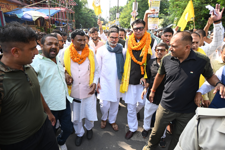 बिहार में विधान परिषद चुनाव को लेकर सरगर्मी तेज, प्रशांत किशोर बोले- सरकार को जवाबदेह बनाने का है चुनाव बिहार में विधान परिषद चुनाव को लेकर सरगर्मी तेज, प्रशांत किशोर बोले- सरकार को जवाबदेह बनाने का है चुनाव