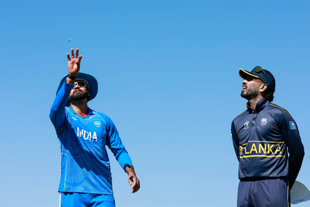 एशियन गेम्स 2026 सेमीफाइनल में श्रीलंका ने टॉस जीतकर चुनी गेंदबाजी, वैभव-बुमराह की प्लेइंग इलेवन में वापसी