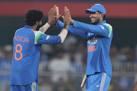 भारत बनाम वेस्टइंडीज गुवाहाटी पिच को लेकर सितांशु कोटक ने जताई निराशा, बोले- हम चाहते थे बराबरी का मुकाबला हो भारत बनाम वेस्टइंडीज गुवाहाटी पिच को लेकर सितांशु कोटक ने जताई निराशा, बोले- हम चाहते थे बराबरी का मुकाबला हो