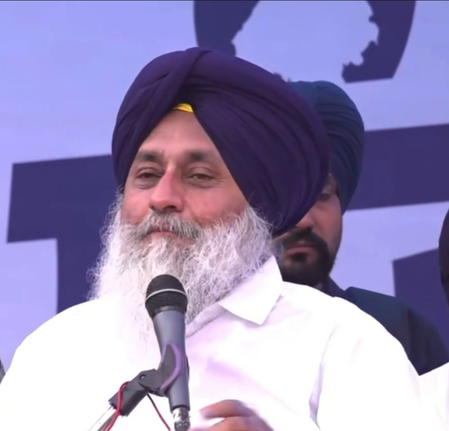 आप सरकार पंजाब में अपनी छवि चमकाने के लिए खर्च कर रही करोड़ों रुपए सुखबीर बादल आप सरकार पंजाब में अपनी छवि चमकाने के लिए खर्च कर रही करोड़ों रुपए सुखबीर बादल