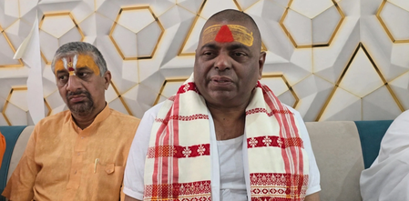 महामंडलेश्वर करोली शंकर का ओवैसी पर तंज, यूसीसी पर सूखने से अच्छा है सरकार की मदद करें महामंडलेश्वर करोली शंकर का ओवैसी पर तंज, यूसीसी पर सूखने से अच्छा है सरकार की मदद करें