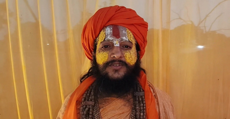कोर्ट-कचहरी नहीं, बातचीत से हो समाधान, रामभद्राचार्य विवाद पर बोले महंत सीताराम दास कोर्ट-कचहरी नहीं, बातचीत से हो समाधान, रामभद्राचार्य विवाद पर बोले महंत सीताराम दास