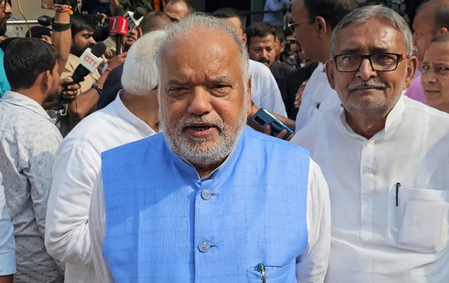 बिहार अनंत-नीरज विवाद पर बोले जदयू नेता श्रवण कुमार, बातचीत से जल्द निकलेगा समाधान बिहार अनंत-नीरज विवाद पर बोले जदयू नेता श्रवण कुमार, बातचीत से जल्द निकलेगा समाधान