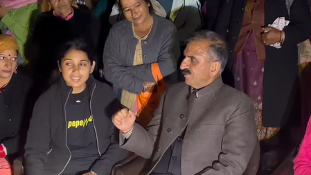 शिमला काशा पाट में सीएम सुक्खू का रात्रि प्रवास, स्कूल भवन के लिए दो करोड़ रुपए की घोषणा शिमला काशा पाट में सीएम सुक्खू का रात्रि प्रवास, स्कूल भवन के लिए दो करोड़ रुपए की घोषणा