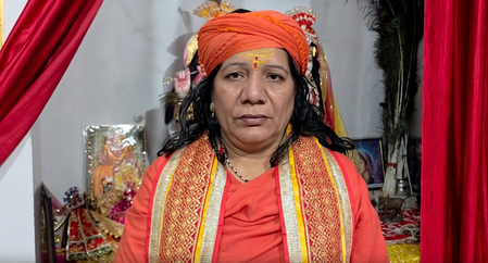 मथुरा प्रेमानंद आश्रम में कथित घटनाओं को लेकर सीबीआई जांच की मांग, संतों ने उठाए गंभीर सवाल