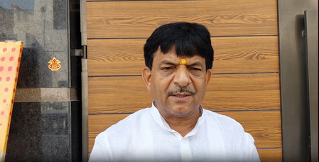 ब्लैकबोर्ड पर नकल कराने वाली पार्टी आज सवाल उठा रही, मंत्री कपिल देव अग्रवाल ने सपा पर साधा निशाना