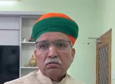 संवैधानिक संस्थाओं को बदनाम करना राहुल गांधी की आदत, सीईसी पर आरोप राजनीति से प्रेरित अर्जुन राम मेघवाल संवैधानिक संस्थाओं को बदनाम करना राहुल गांधी की आदत, सीईसी पर आरोप राजनीति से प्रेरित अर्जुन राम मेघवाल