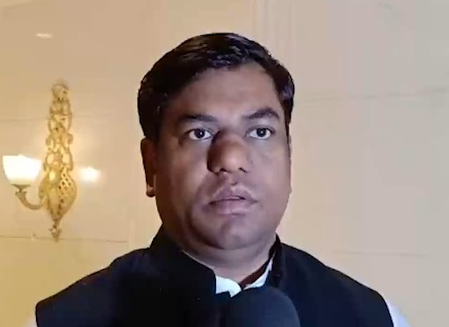 बरेली में मुकेश सहनी ने शुरू किया ‘हर घर निषाद संकल्प अभियान, कहा-निषाद समाज अपने अधिकार के लिए लड़ेगा बरेली में मुकेश सहनी ने शुरू किया ‘हर घर निषाद संकल्प अभियान, कहा-निषाद समाज अपने अधिकार के लिए लड़ेगा