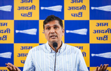 दिल्ली आप अध्यक्ष सौरभ भारद्वाज ने बुलाई इमरजेंसी मीटिंग, बोले- केंद्र सरकार कुछ बड़ा प्लान कर रही दिल्ली आप अध्यक्ष सौरभ भारद्वाज ने बुलाई इमरजेंसी मीटिंग, बोले- केंद्र सरकार कुछ बड़ा प्लान कर रही