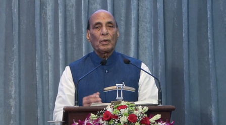 समुद्र को एक अवसर की तरह देखना होगाः रक्षा मंत्री राजनाथ सिंह समुद्र को एक अवसर की तरह देखना होगाः रक्षा मंत्री राजनाथ सिंह