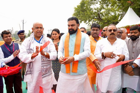 सीएम सम्राट चौधरी ने सासाराम में 122 करोड़ की बाईपास सड़क का किया लोकार्पण सीएम सम्राट चौधरी ने सासाराम में 122 करोड़ की बाईपास सड़क का किया लोकार्पण