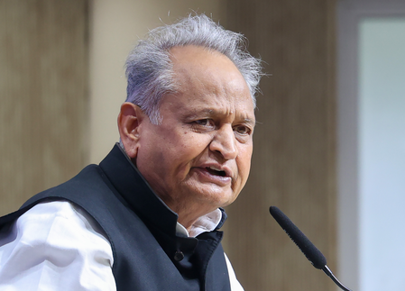 विपक्ष को चुनाव आयोग के समक्ष चिंताएं उठाने की अनुमति दी जानी चाहिए कांग्रेस विपक्ष को चुनाव आयोग के समक्ष चिंताएं उठाने की अनुमति दी जानी चाहिए कांग्रेस