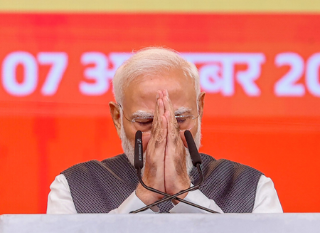 गुजरात से दिल्ली तक पीएम मोदी ने राज्य की पहलों को राष्ट्रीय स्तर पर कैसे पहुंचाया