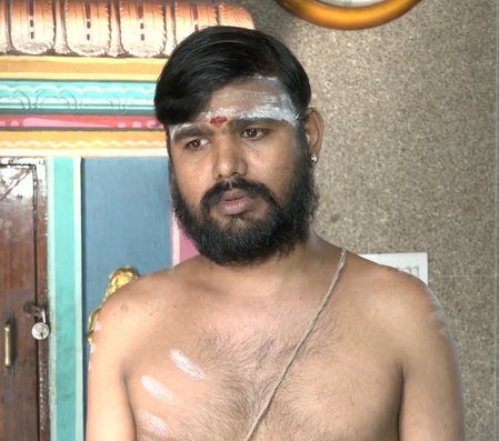 पीएम मोदी ने गणपति, नवग्रह, शिव और हनुमान पूजा की, देश की प्रगति की कामना की पुजारी पीएम मोदी ने गणपति, नवग्रह, शिव और हनुमान पूजा की, देश की प्रगति की कामना की पुजारी