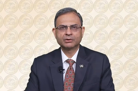 आरबीआई ने वित्त वर्ष 2027 के लिए लगाया 5.2 प्रतिशत मुद्रास्फीति का अनुमान, खाद्य और ईंधन कीमतों का बढ़ा दबाव आरबीआई ने वित्त वर्ष 2027 के लिए लगाया 5.2 प्रतिशत मुद्रास्फीति का अनुमान, खाद्य और ईंधन कीमतों का बढ़ा दबाव