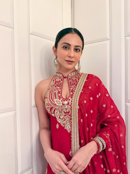 बर्थडे स्पेशल दे दे प्यार दे फेम रकुल प्रीत सिंह ने कन्नड़ फिल्म से शुरू किया था करियर, आज बॉलीवुड का जाना माना नाम