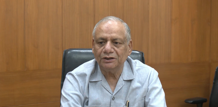 वोटर लिस्ट से नाम हटने पर ईसी के पास जाएं, सड़क पर हंगामे से देश की छवि खराब हो रही पूर्व जज करम चंद पुरी वोटर लिस्ट से नाम हटने पर ईसी के पास जाएं, सड़क पर हंगामे से देश की छवि खराब हो रही पूर्व जज करम चंद पुरी