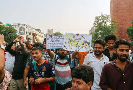 दिल्ली में विरोध-प्रदर्शन से बेंगलुरु तक कारोबार प्रभावित, नहीं पूरे हो रहे ऑर्डर दिल्ली में विरोध-प्रदर्शन से बेंगलुरु तक कारोबार प्रभावित, नहीं पूरे हो रहे ऑर्डर