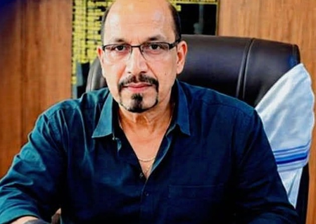 झारखंड नाबालिग छात्रा के यौन शोषण मामले में कोडरमा के सिविल सर्जन गिरफ्तार, पुलिस की पूछताछ जारी झारखंड नाबालिग छात्रा के यौन शोषण मामले में कोडरमा के सिविल सर्जन गिरफ्तार, पुलिस की पूछताछ जारी
