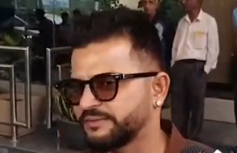 नवरात्रि के पहले दिन मां बज्रेश्वरी मंदिर पहुंचे सुरेश रैना, कहा- माता का आशीर्वाद हमेशा मेरे साथ रहा है नवरात्रि के पहले दिन मां बज्रेश्वरी मंदिर पहुंचे सुरेश रैना, कहा- माता का आशीर्वाद हमेशा मेरे साथ रहा है