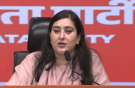 पितृसत्ता का अंत सिर्फ एक राजनीतिक हथकंडा है? बांसुरी स्वराज ने जेएनयू प्रोफेसर पर लगे आरोपों पर राहुल गांधी से पूछा सवाल