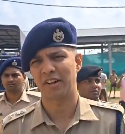 बिहार थाने में होमगार्ड जवान की गोली लगने से मौत, जांच में जुटी पुलिस बिहार थाने में होमगार्ड जवान की गोली लगने से मौत, जांच में जुटी पुलिस