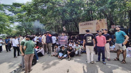 आईआईआईटी रांची में छात्र की मौत के दूसरे दिन भी आंदोलन जारी, निदेशक के इस्तीफे पर अड़े विद्यार्थी